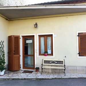 Casa Maira In Centro A Saturnia Villa Exterior photo