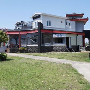 Guesthouse Ever Seogwipo-stad Exterior photo