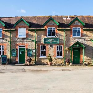 The Three Horseshoes Inn Bridport Exterior photo