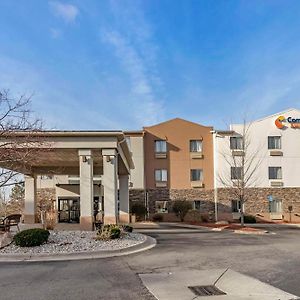 Comfort Suites Auburn Hills-Detroit Exterior photo