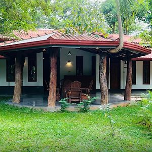 Kingfisher Resort & Retreat Sigiriya Exterior photo