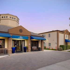 Best Western Royal Palace Inn & Suites Los Angeles Exterior photo