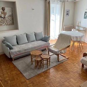 Appartement Confortable A Neris-Les-Bains Avec Parking Gratuit Exterior photo