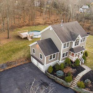 Secluded, Spacious Home With Pool Washingtonville Exterior photo