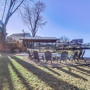 Modern Buckeye Lake Retreat Game Room And Fire Pit! Hebron Exterior photo