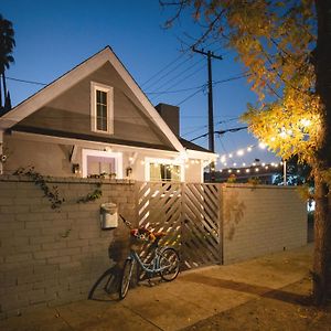 Hollywood Dreams Family Guesthouse Burbank Exterior photo