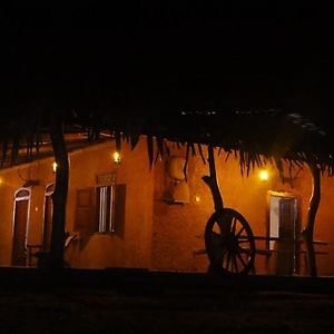 Kataragama Clay House Hotel Exterior photo