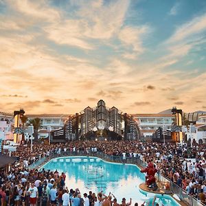 Ushuaia Ibiza Beach Hotel - Adults Only - Club Entrance Included Playa d'en Bossa Exterior photo