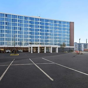 Comfort Inn & Suites Omaha Central Exterior photo