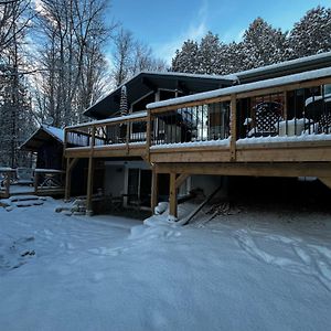 Peaceful Riverside Chalet Villa Tweed Exterior photo