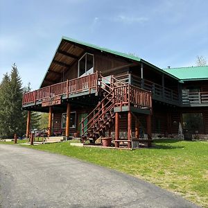 Anglemont Inn Exterior photo