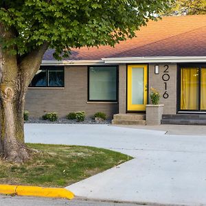 Green Getaway By Simple Life Rentals Green Bay Exterior photo