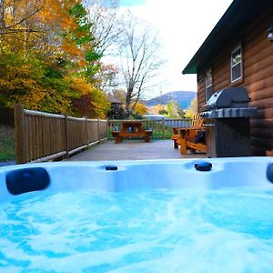 Catskills Retreat Lodge Roxbury Exterior photo