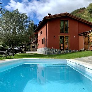 La Finca Roja - Chalet Villa Potes Exterior photo