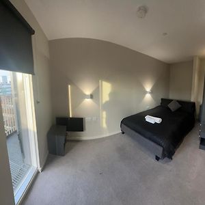 2Br-2Ensuite-Balcony-Cityview-Parking-Central Manchester Exterior photo