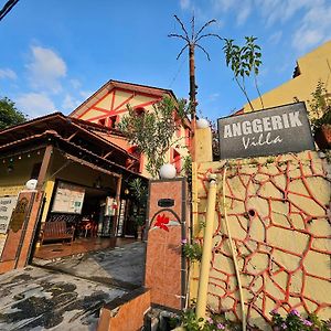 Anggerik Lodging Hotel George Town Exterior photo