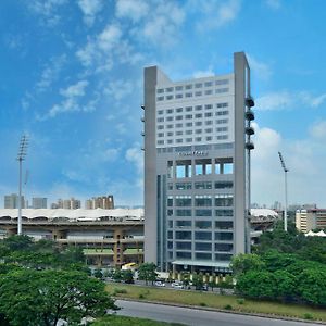 Courtyard By Marriott Navi Mumbai Hotel Exterior photo