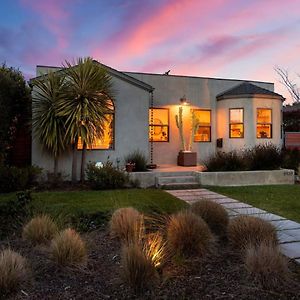 Sun-Drenched Spanish Manor Home In Mar Vista Los Angeles Exterior photo