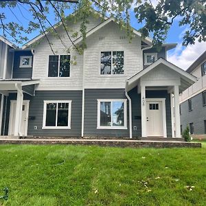 Dodge Street Townhouses Iowa City Exterior photo