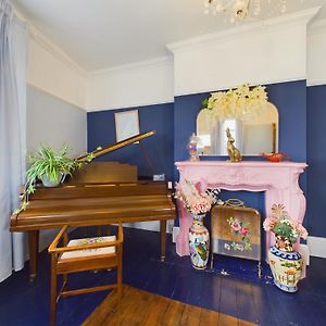 Unique 2 Bed Leigh-On-Sea- With Real Piano Appartement Exterior photo