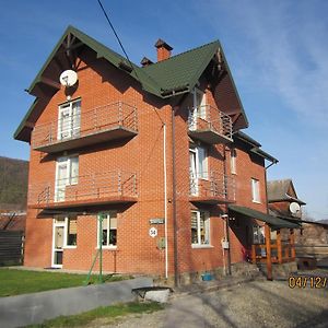 Yaremche House Hotel Exterior photo