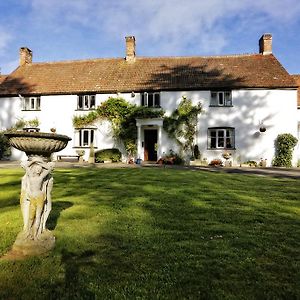 Langaller Manor House Bed and Breakfast Taunton Exterior photo