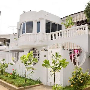 Residence Soleil Levant Abidjan Exterior photo
