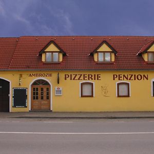 Penzion Ambrozie Hotel Seč Exterior photo