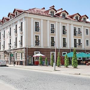 Optima Collection Kamianets-Podilskyi Hotel Exterior photo