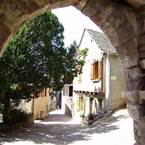 Chambre D'Hotes De La Bastide De Najac Bed and Breakfast Room photo