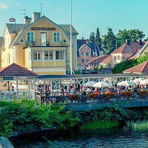 Borensbergs Gaestgivaregard Bed and Breakfast Exterior photo