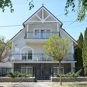 Villa Ladver Hévíz Exterior photo