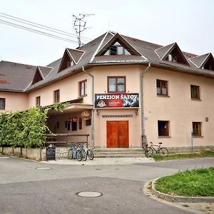 Penzion Satovske Lipy Hotel Exterior photo