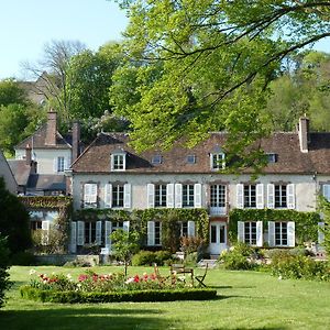 Le Clos Saint Nicolas Bed and Breakfast Château-Renard Exterior photo