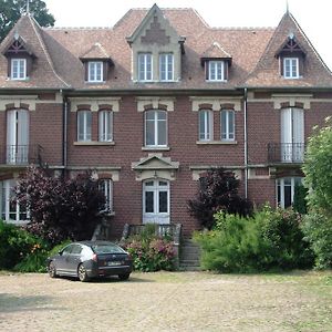 Le Manoir De Crisolles Bed and Breakfast Exterior photo