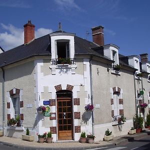 Les Glycines Bed and Breakfast Plaimpied-Givaudins Exterior photo