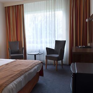 Golden Tulip Arnhem Velp Hotel Room photo