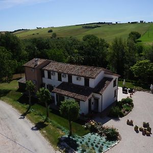 Agriturismo La Cantina Di Bacco Pension Loretello Exterior photo