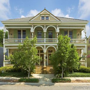 Maison Perrier Bed & Breakfast Bed and Breakfast New Orleans Exterior photo