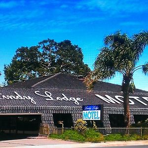 Lindy Lodge Motel Adelaide Exterior photo