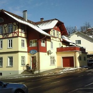 Privatzimmer Im Gasthaus Engel Appartement Dornbirn Exterior photo