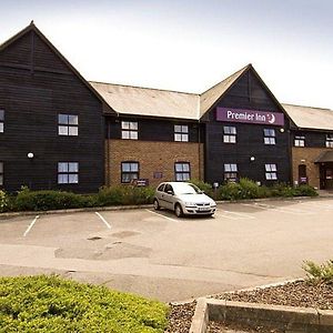 Premier Inn Farnborough West - Southwood Exterior photo