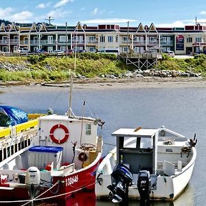 Ocean View Hotel Rocky Harbour Exterior photo