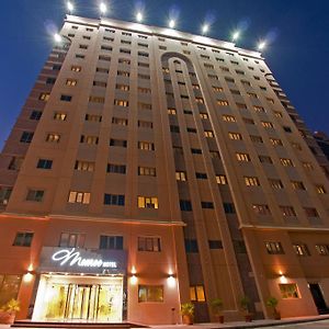 Monroe Hotel&Suites Manamah Exterior photo