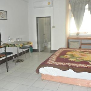 Mono Place Hotel Udon Thani Room photo