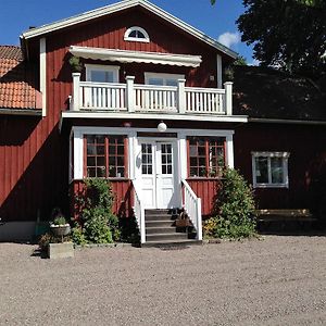 Kroksta Gard Pension Bälinge Exterior photo