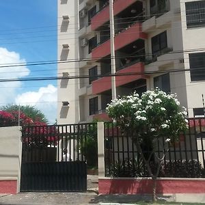 Apartamento Atalaia Aracaju Appartement Exterior photo