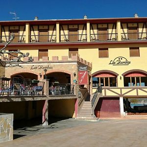 Hostal Las Rumbas Hotel Nuévalos Exterior photo