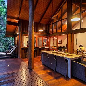 Wanggulay Too Treetops Luxury Cairns City Villa Speewah Exterior photo