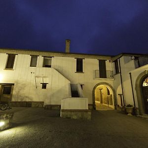 Feudo Degli Ulivi Hotel Borgia Exterior photo